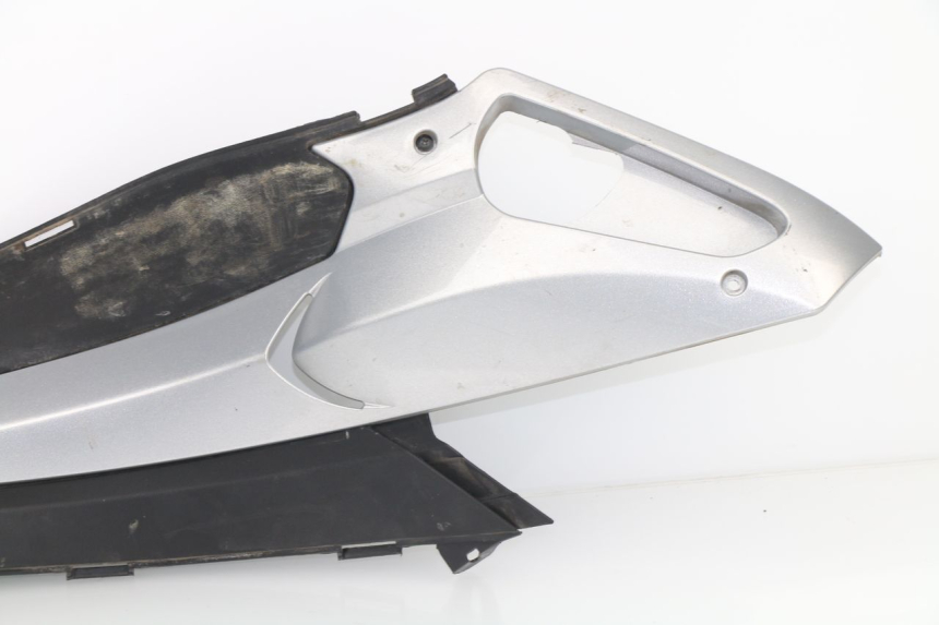 photo de RIGHT UNDERSEAT PANEL GILERA RUNNER 50 (1999 - 2005)