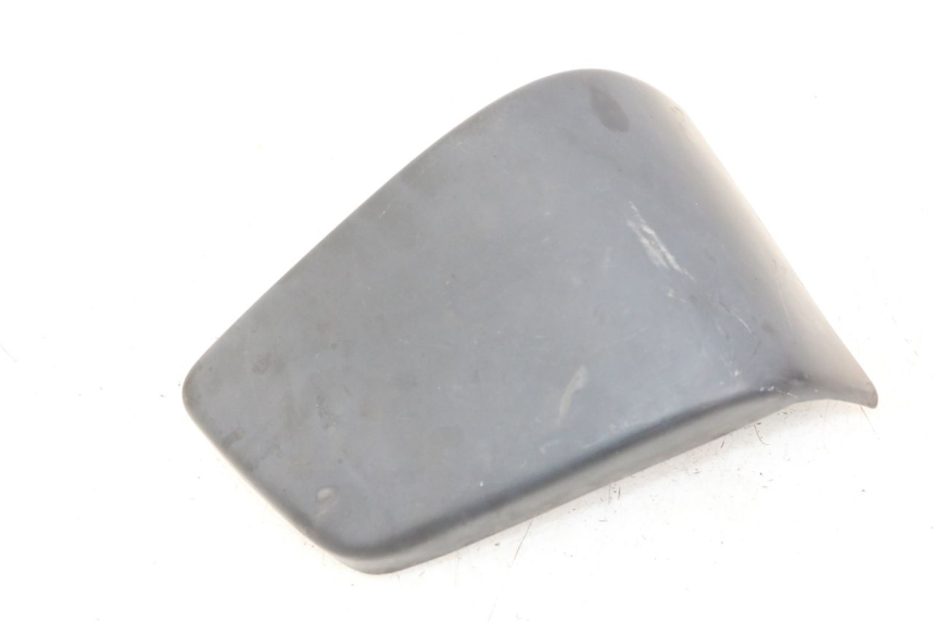 photo de RIGHT UNDERSEAT PANEL HONDA VT C2 SHADOW 750 (1997 - 2001)