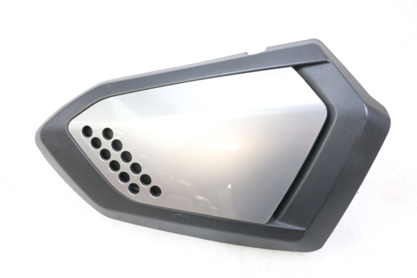 photo de RIGHT UNDERSEAT PANEL KEEWAY K-LIGHT KLIGHT 125 (2018 - 2025)