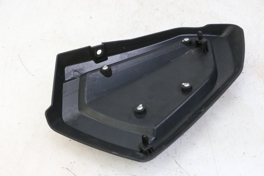 photo de RIGHT UNDERSEAT PANEL KEEWAY K-LIGHT KLIGHT 125 (2018 - 2025)