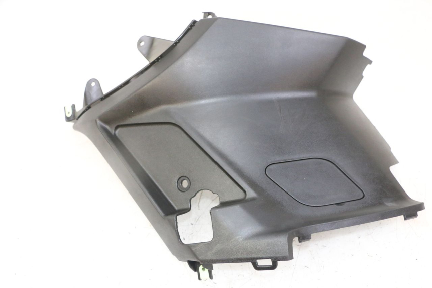 photo de RIGHT UNDERSEAT PANEL PEUGEOT KISBEE 2T 50 (2018 - 2022)