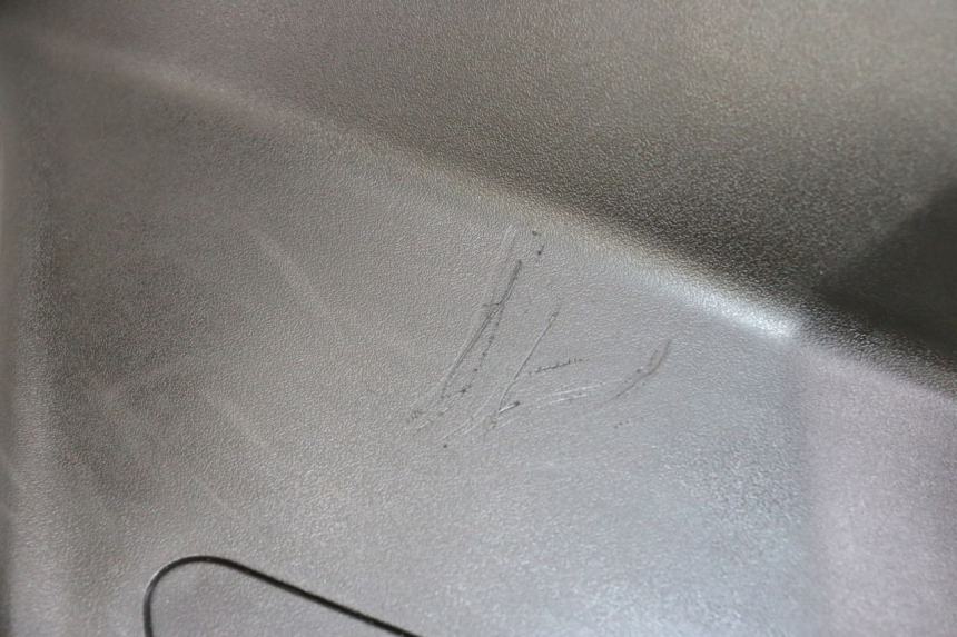 photo de RIGHT UNDERSEAT PANEL PEUGEOT KISBEE 2T 50 (2018 - 2022)