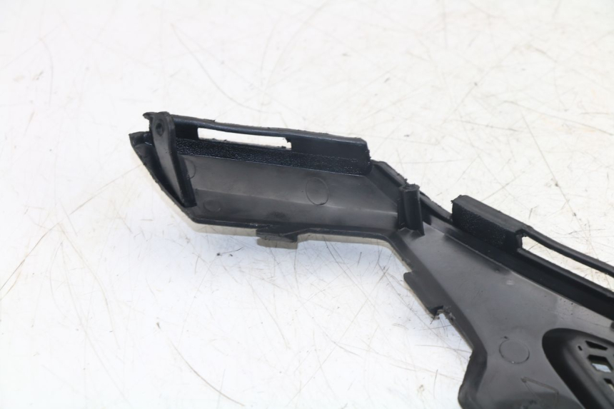 photo de RIGHT SIDE UNDER SEAT COVER KYMCO AGILITY RS 4T 50 (2009 - 2013)