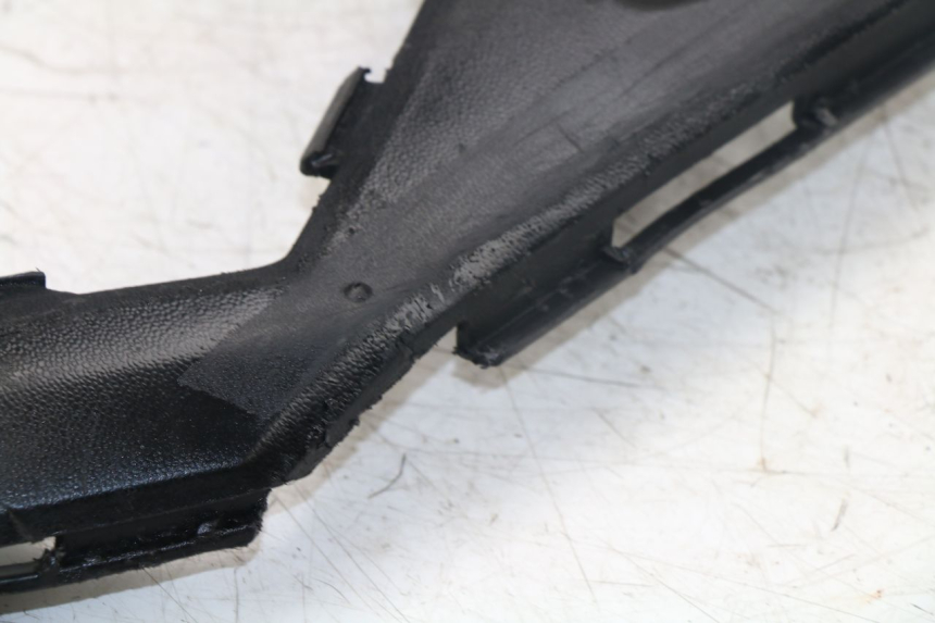 photo de RIGHT SIDE UNDER SEAT COVER KYMCO AGILITY RS 4T 50 (2009 - 2013)