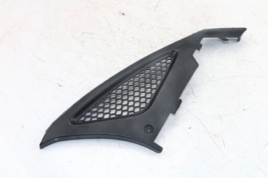 photo de RIGHT SIDE UNDER SEAT COVER KYMCO AGILITY RS 4T 50 (2009 - 2013)