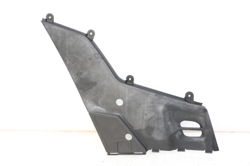 photo de RIGHT UNDERSEAT PANEL KYMCO PEOPLE S 125 (2000 - 2008)