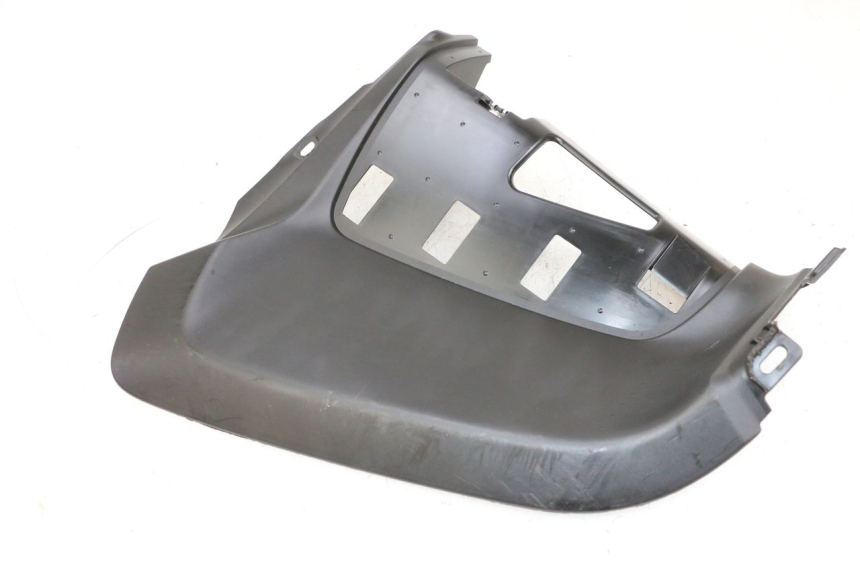 photo de RIGHT UNDERSEAT PANEL YAMAHA NEO'S CORE 1 (2022 - 2026) - Focus on structure