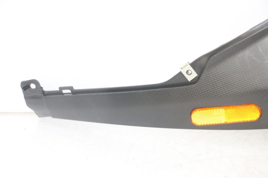 photo de RIGHT UNDERSEAT PANEL PIAGGIO NRG POWER PUREJET 50 (2018 - 2021)
