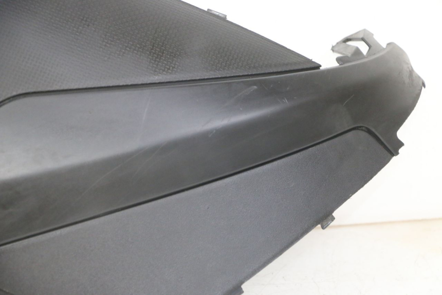photo de RIGHT UNDERSEAT PANEL PIAGGIO NRG POWER PUREJET 50 (2018 - 2021)