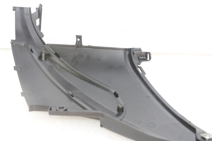 photo de RIGHT UNDERSEAT PANEL PIAGGIO NRG POWER PUREJET 50 (2018 - 2021)