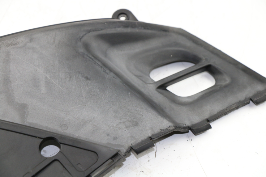 photo de RIGHT UNDERSEAT PANEL KYMCO PEOPLE S 125 (2000 - 2008)