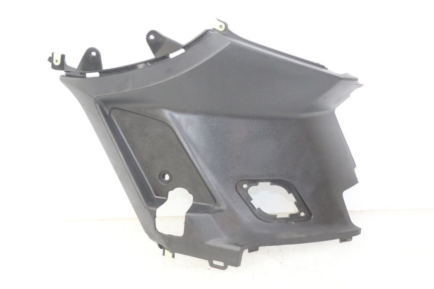 photo de RIGHT SIDE SEAT COVER PEUGEOT KISBEE 4T 50 (2018 - 2022)