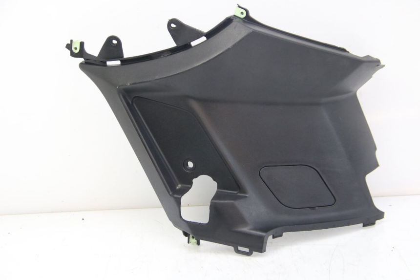 photo de RIGHT SIDE SEAT COVER PEUGEOT KISBEE 4T 50 (2018 - 2022)