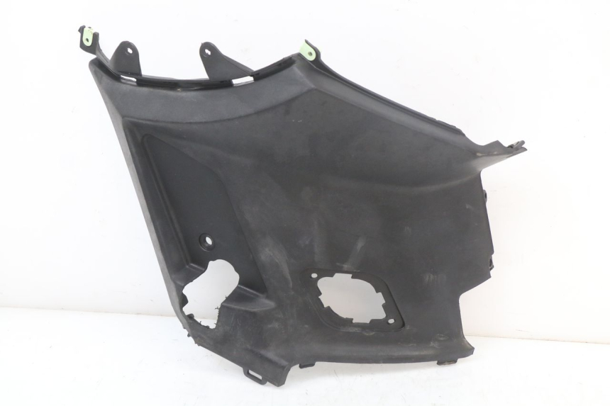 photo de RIGHT SIDE SEAT COVER PEUGEOT KISBEE 4T 50 (2018 - 2022)