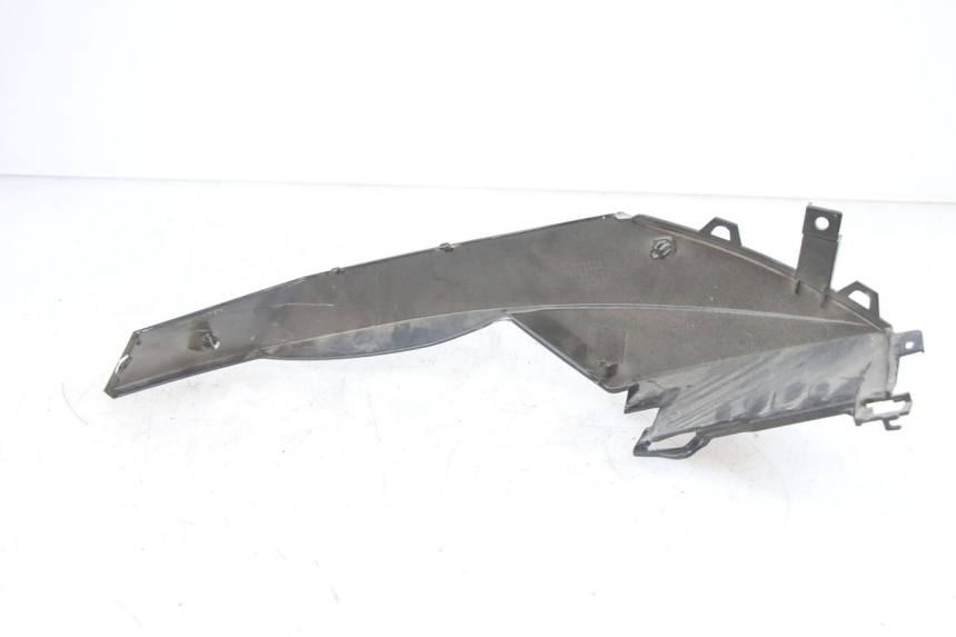 photo de RIGHT SIDE UNDER SEAT COVER PEUGEOT SPEEDFIGHT 4 4T 50 (2015 - 2019)