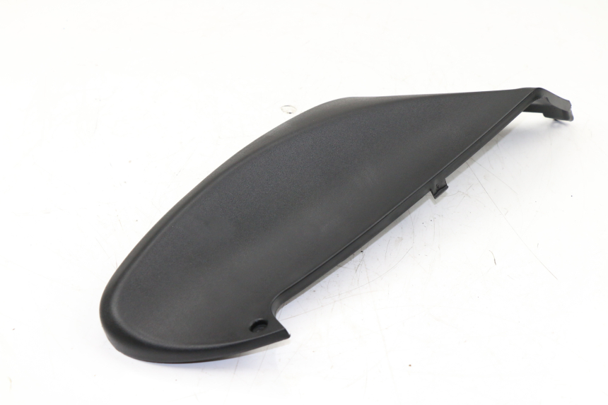 photo de RIGHT UNDERSEAT PANEL PIAGGIO FLY 2T 50 (2004 - 2017)