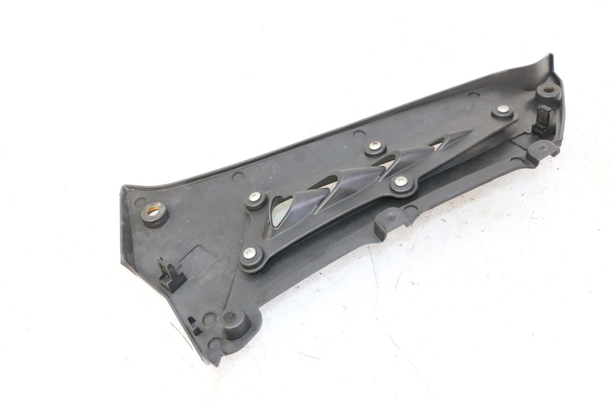 photo de RIGHT UNDERSEAT PANEL MAG POWER R-STREET 50 (2016 - 2025)