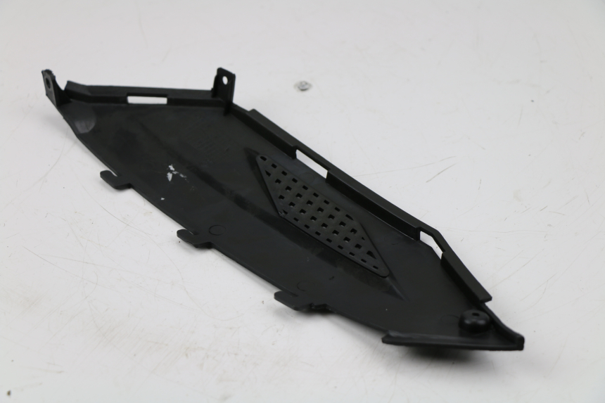 photo de RIGHT UNDERSEAT PANEL RIDE RACE 2T 50 (2012 - 2017)