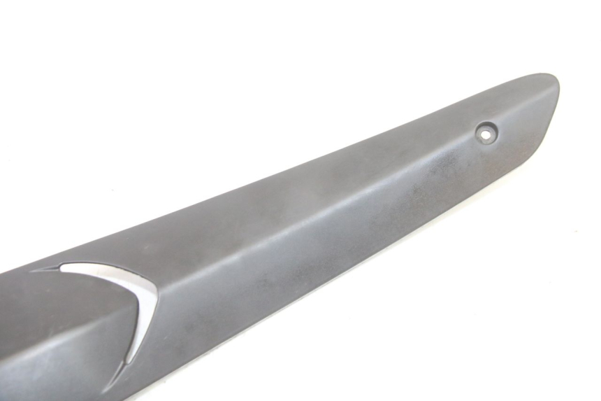 photo de RIGHT UNDERSEAT PANEL GILERA RUNNER SP 50 (2006 - 2008)