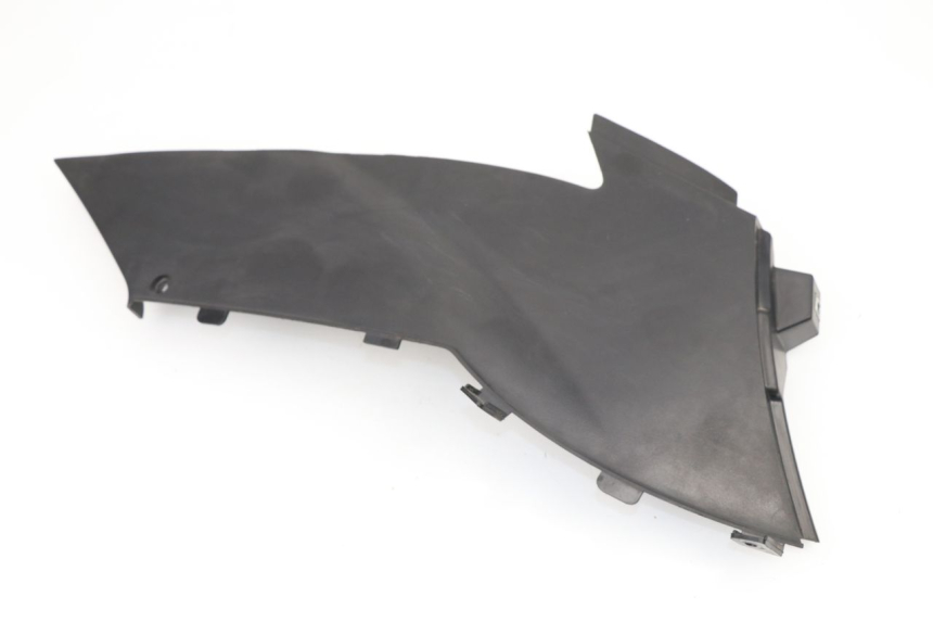 photo de RIGHT SIDE SEAT COVER DAELIM S2 FI 125 (2008 - 2017)