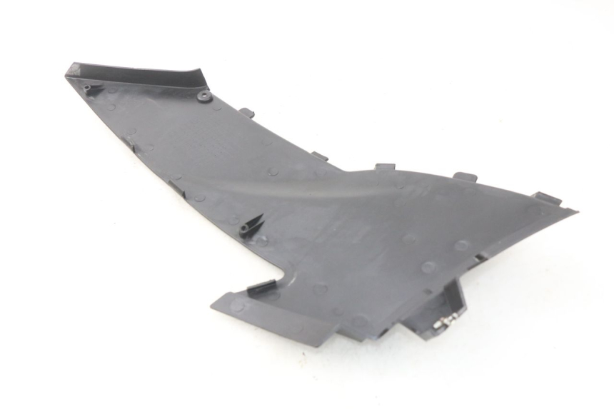 photo de RIGHT SIDE SEAT COVER DAELIM S2 FI 125 (2008 - 2017)
