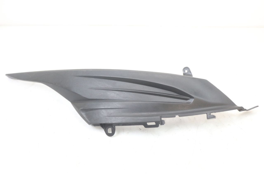 photo de RIGHT UNDERSEAT PANEL SUZUKI ADDRESS 110 (2015 - 2020)