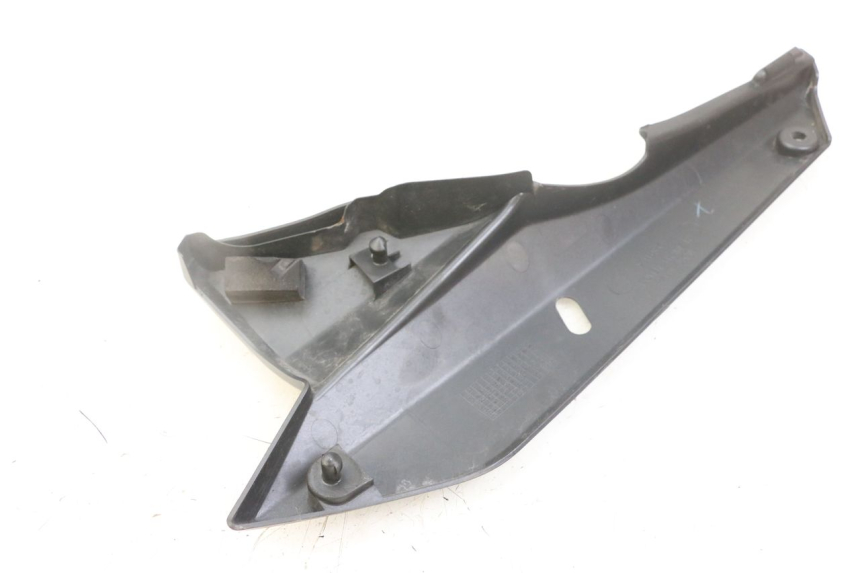 photo de RIGHT UNDERSEAT PANEL SUZUKI GSX F GSXF 650 (2007 - 2015)
