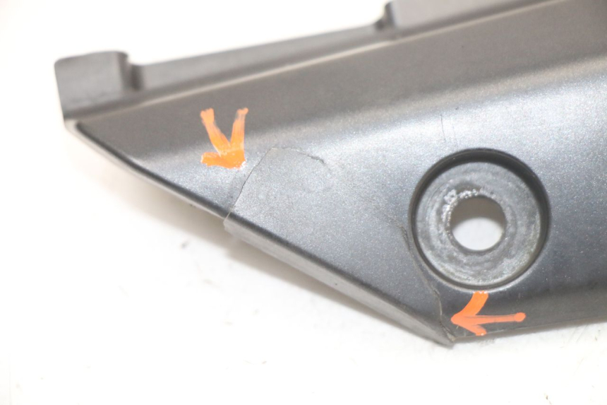 photo de RIGHT UNDERSEAT PANEL SUZUKI GSX F GSXF 650 (2007 - 2015)