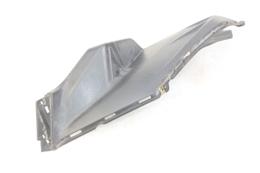 photo de RIGHT SIDE UNDER SEAT COVER SYM ORBIT III 3 4T 50 (2018 - 2021)