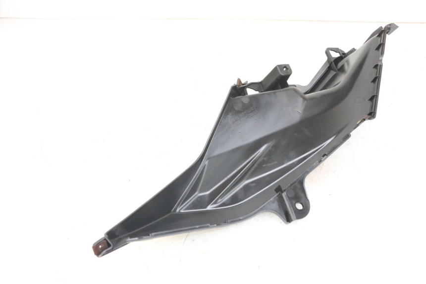 photo de RIGHT SIDE UNDER SEAT COVER SYM ORBIT III 3 4T 50 (2018 - 2021)