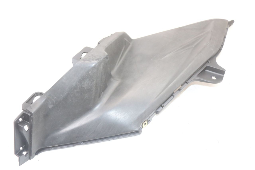 photo de RIGHT SIDE UNDER SEAT COVER SYM ORBIT III 3 4T 50 (2018 - 2021)