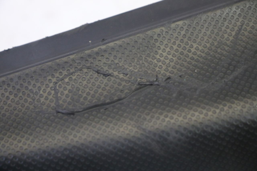 photo de RIGHT UNDERSEAT PANEL KSR TR SM 50 (2015 - 2018) - Component detail