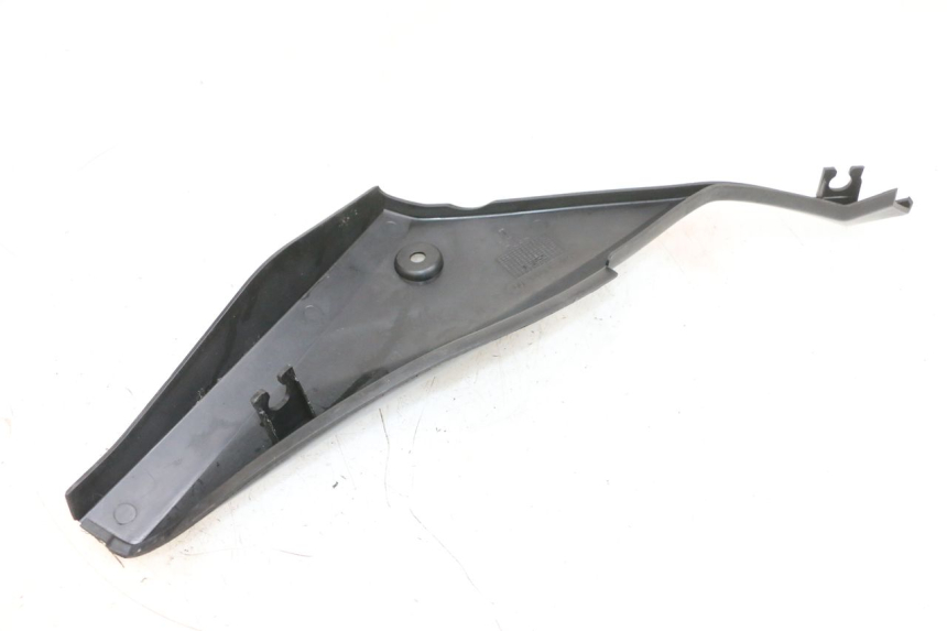 photo de RIGHT UNDERSEAT PANEL YAMAHA TZR 50 (2008 - 2016) - Component detail