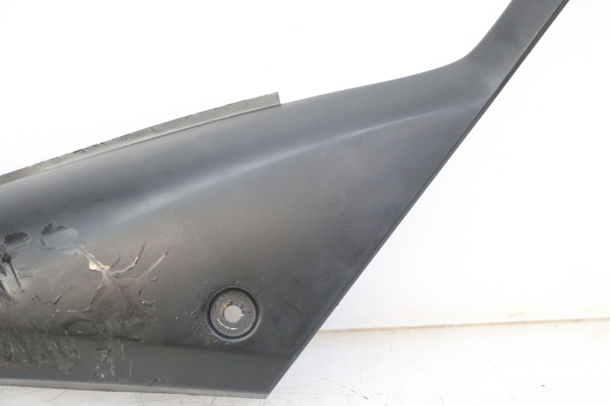 photo de RIGHT UNDERSEAT PANEL YAMAHA TZR 50 (2008 - 2016)
