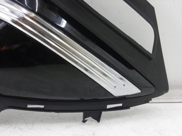 photo de RIGHT UNDERSEAT PANEL YAMASAKI YM50QT-N3 RETRO 50 (2012 - 2014) - Fixing points details