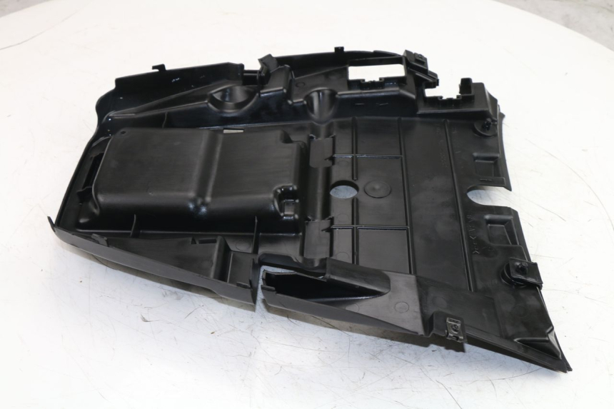 photo de UNDERSEAT PANEL HONDA FJS SILVER WING SILVERWING 400 (2005 - 2008)