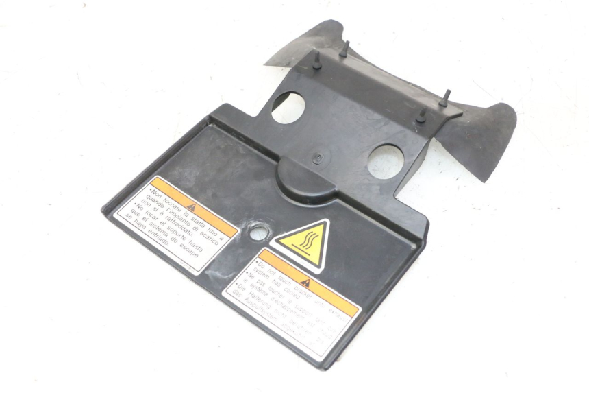 photo de UNDERSEAT PANEL YAMAHA FZ6 FAZER S2 600 (2007 - 2011)