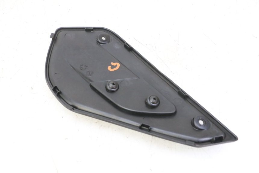 photo de LEFT UNDERSEAT PANEL QUADRO 4 4D 350 (2015 - 2018)