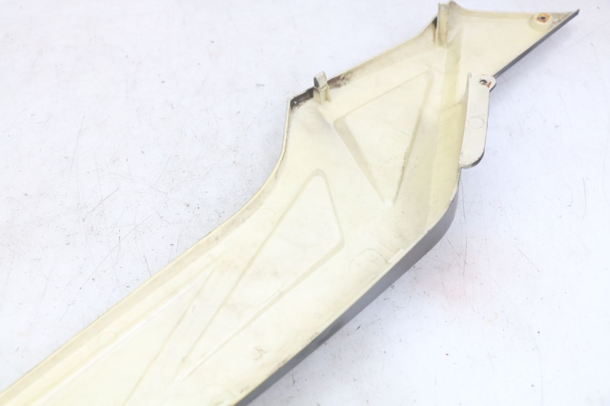 photo de LEFT UNDERSEAT COVER NECO ALEXONE 125 (2017 - 2024)
