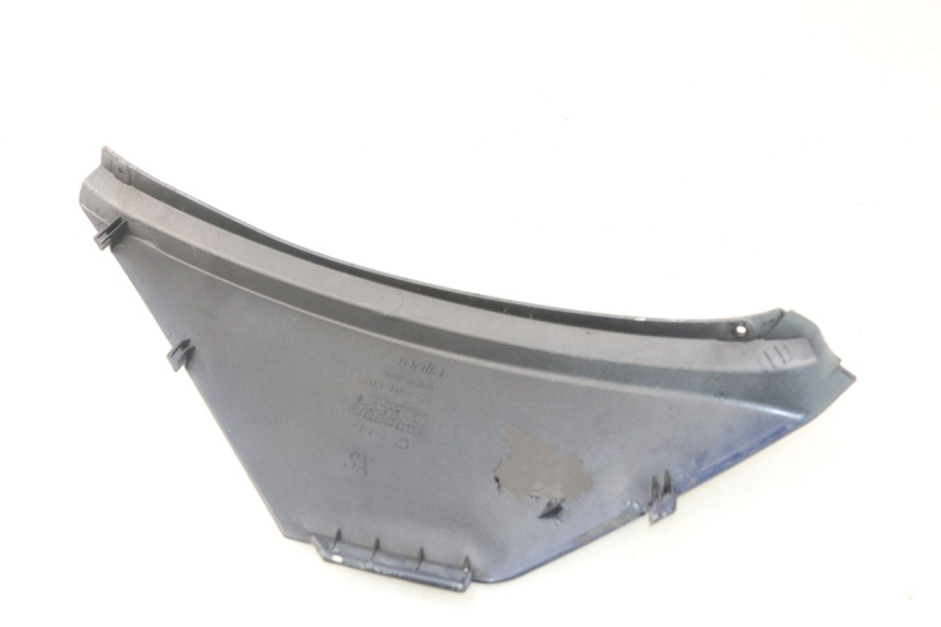 photo de LEFT UNDERSEAT PANEL APRILIA ATLANTIC 125 (2003 - 2009)