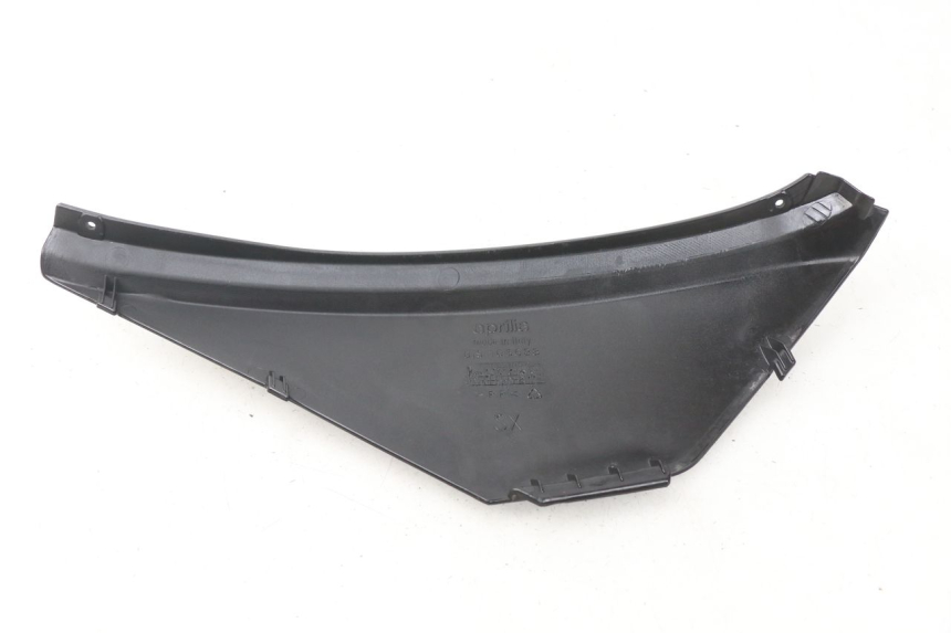 photo de LEFT UNDERSEAT PANEL APRILIA ATLANTIC 125 (2003 - 2009)