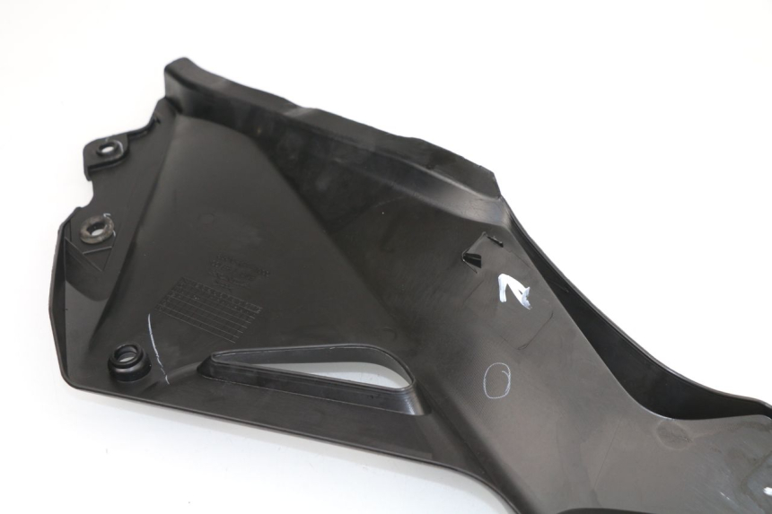 photo de LEFT UNDERSEAT PANEL HONDA CBR R 125 (2011 - 2016)