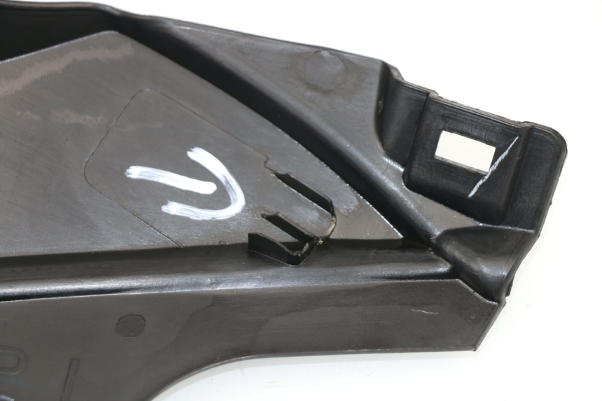 photo de LEFT UNDERSEAT PANEL HONDA CBR R 125 (2011 - 2016)
