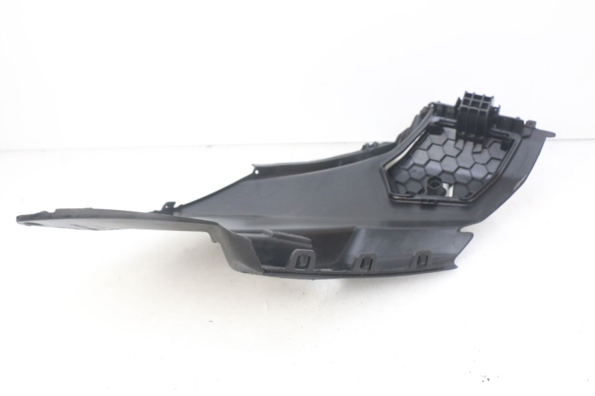 photo de LEFT UNDERSEAT COVER PEUGEOT CITYSTAR 50 (2013 - 2017)