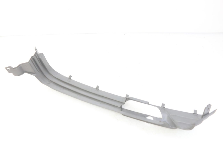 photo de LEFT UNDERSEAT COVER SUZUKI CP 80 (1985 - 1996)