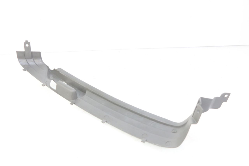 photo de LEFT UNDERSEAT COVER SUZUKI CP 80 (1985 - 1996)