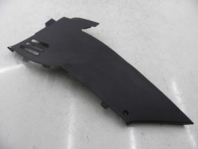 photo de LEFT UNDERSEAT PANEL DAELIM S2 FI 125 (2008 - 2012) - Main view