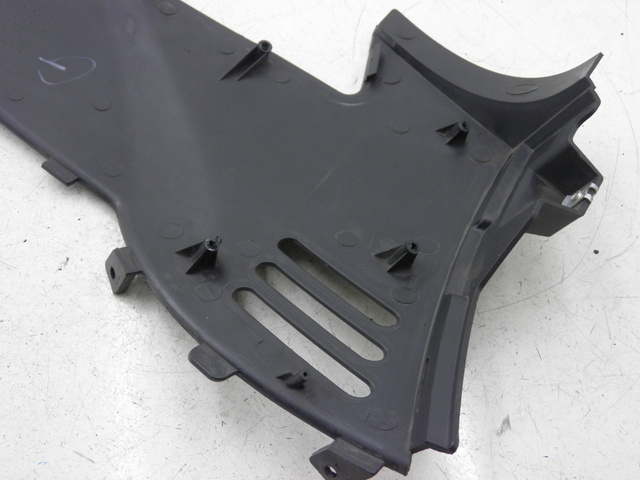 photo de LEFT UNDERSEAT PANEL DAELIM S2 FI 125 (2008 - 2012) - Technical close-up