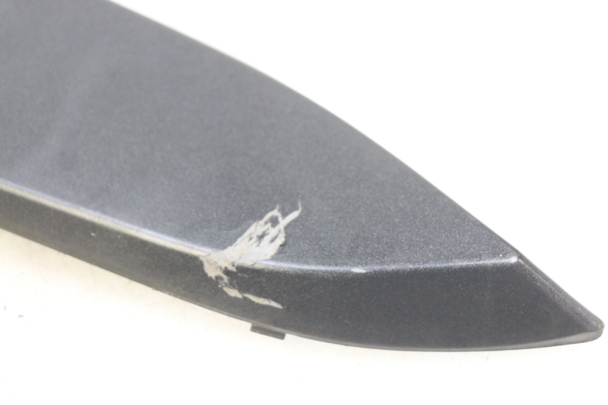 photo de LEFT UNDERSEAT COVER DAELIM S3 125 (2010 - 2017)