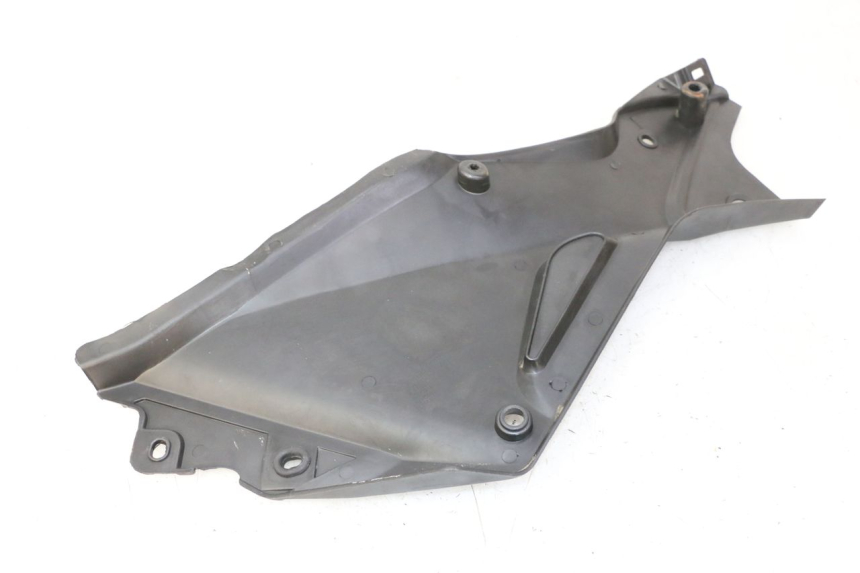 photo de LEFT UNDERSEAT PANEL STAHO FH 50 (2018 - 2019)